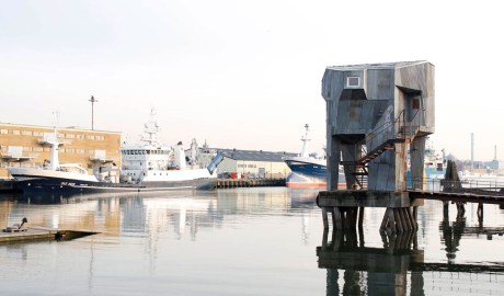 New Use for Shipping Infrastructure: Public Sauna in Göteborg, Sweden by Raumlaborberlin