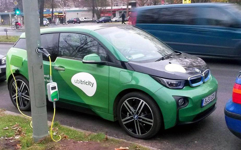 Ubitricity is repurposing street light poles into EV charging stations